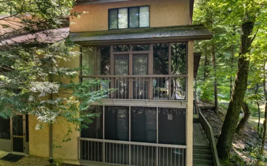 Mountain Retreat Condominium  Gatlinburg Tennessee BUY Now