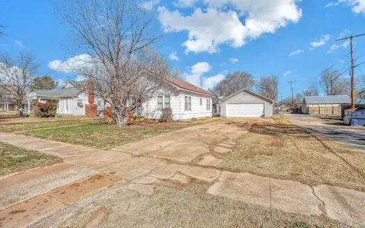 Charming 2-Bedroom Home with Spacious 616 sq ft Shop Hobart, OK