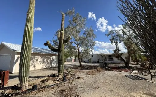 Two Bedroom Mobile Home with garage on large corner lot in Salome