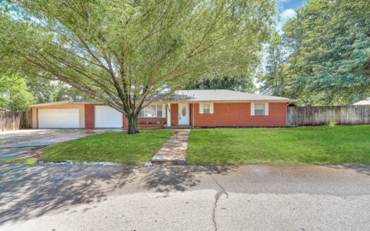 Home For Sale In Elk City, Oklahoma