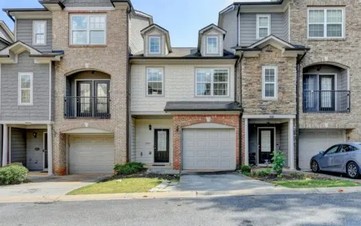 Townhome for Sale in Popular Doraville Community – Ashlyn Pointe!
