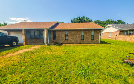 Home in Sought-After Meadowpark Neighborhood – Morrison Schools