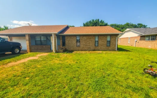 Home in Sought-After Meadowpark Neighborhood – Morrison Schools