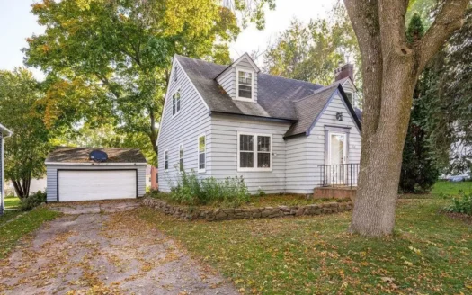 3 Bedroom Home w/ Fireplace For Sale in Town of Sandstone MN