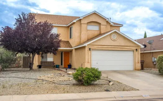 Spacious Home for Sale on Oversized Lot in Las Cruces, NM
