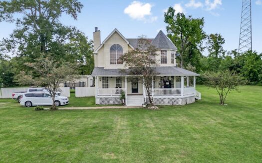 263 Airport Road Home with 4 Acres in Mississippi