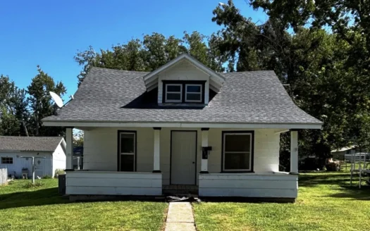 Charming Bungalow with Several Updates for Sale in Chanute, KS