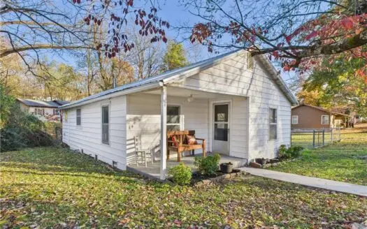 Single Family Neighborhood Home For Sale in Harrison