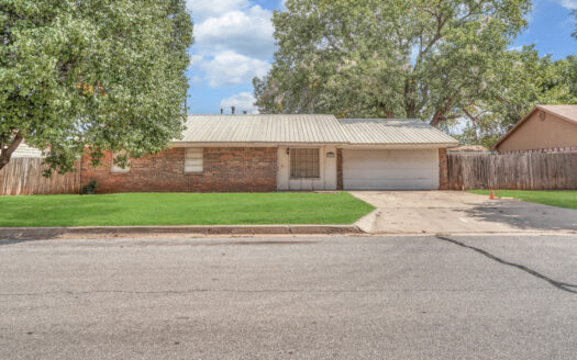 Home For Sale In Elk City, Oklahoma