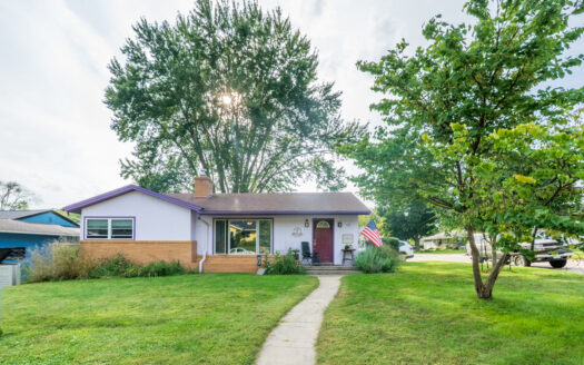 Beautifully Maintained 3-Bedroom Home in Decorah IA