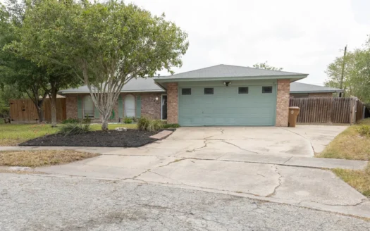 4‑Bedroom, 3‑Bath Home in Calallen ISD – 20 Min to Corpus Christi