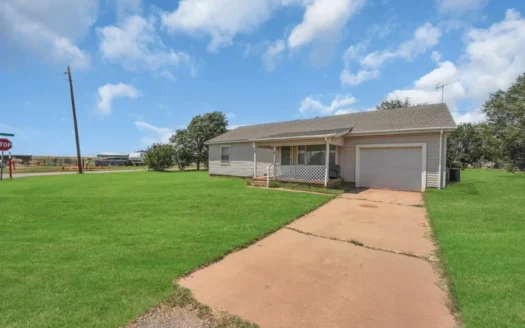 Home For Sale In Canute, Oklahoma