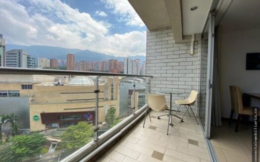Apartment with nice balcony in Poblado