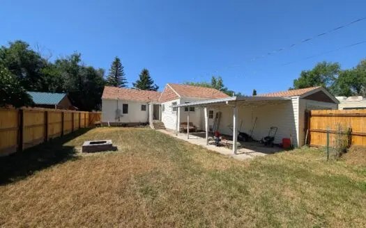 Ranch Style 4 Bed 2.5 Bath Near Schools