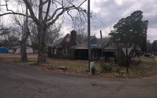 Fixer-Upper Home for Sale in Antlers, Oklahoma