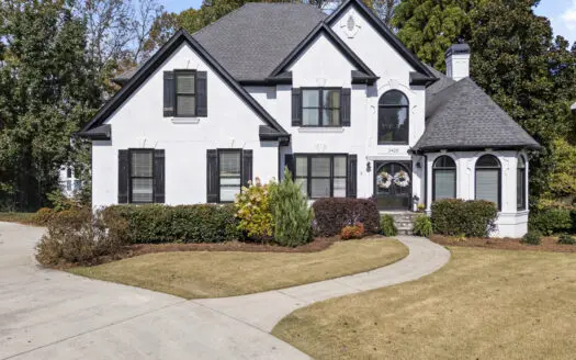 Home in Hamilton Mill Under $700k!