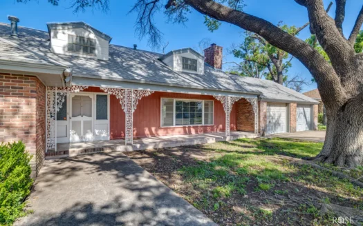 2 Story Home for Sale in Ozona TX