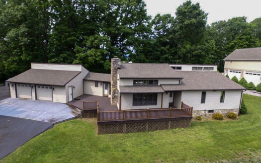 Home For Sale In Wytheville Overlooking Golf Club