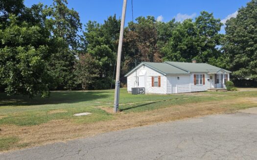 3 bed 2 bath on 3 lots in Rector Arkansas for sale