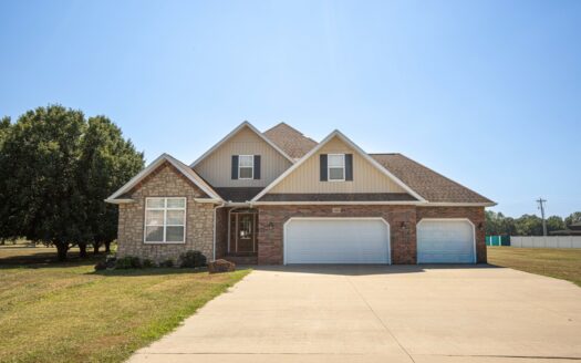 Beautiful Home for Sale in Lamar, MO, Barton County MO