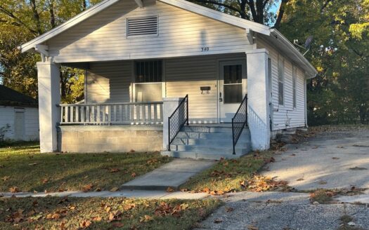 Charming 2 Bedroom Home with Modern Updates – $89,900!