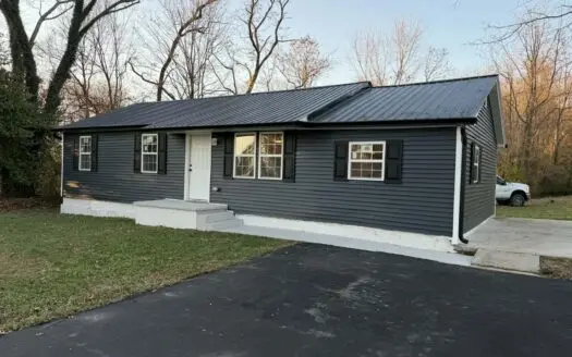 Charming Remodeled Home in Albany, KY!