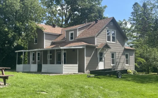 3 Bedroom Home For Sale on Double City Lot in Sandstone MN