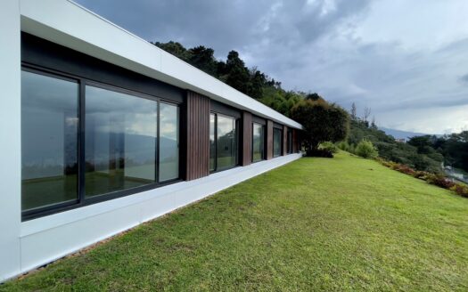 Modern brand new house in Las palmas