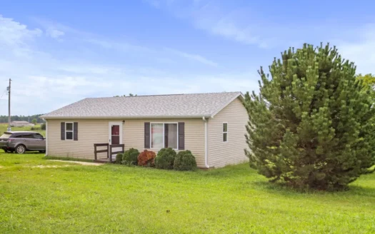 Income Producing Cabin in the Missouri Ozarks for Sale, Dora MO