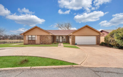 Home For Sale In Elk City, Oklahoma