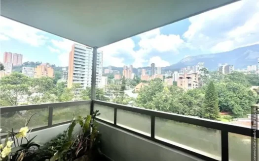 Great opportunity in this apartment located in Provenza