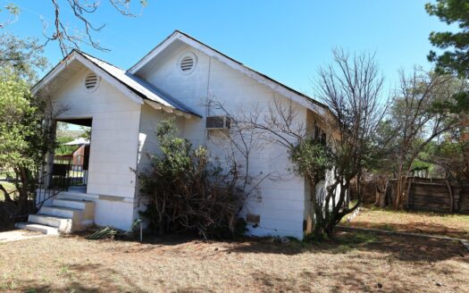 503 E. Richard Sanderson, Texas 79848 Home for Sale!