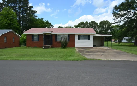 Charming Brick Home for Sale in Lobelville, Tennessee