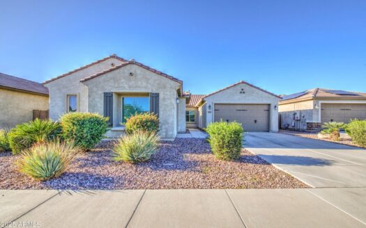 4-Bedroom Home with Resort-Style Amenities in AZ