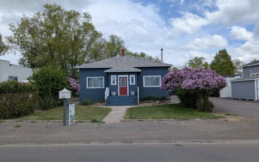Eastern Oregon Three Bedroom Home