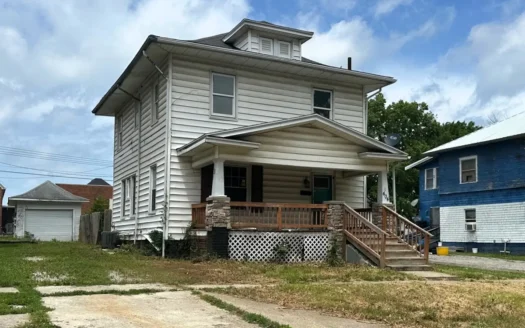 4-Bedroom, 2-Bath Home with Great Potential – Bring Your Vision!