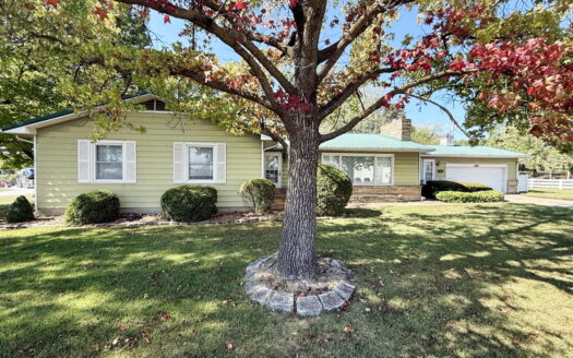 Large, Affordable Home for Sale in El Dorado Springs, MO