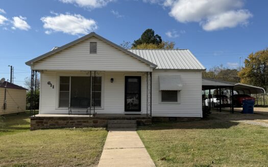 Move in ready Home FOR SALE, Wilburton, OK
