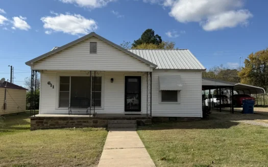 Move in ready Home FOR SALE, Wilburton, OK
