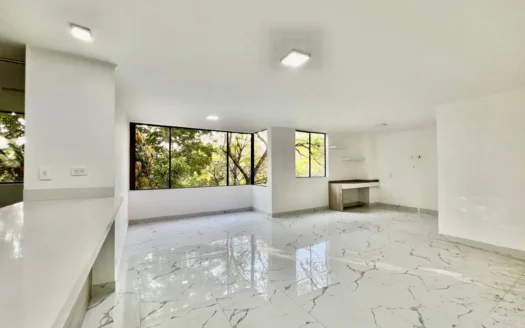 Sunlit and Stylish in El Poblado