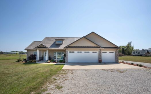 Modern Home for Sale in Lamar, MO