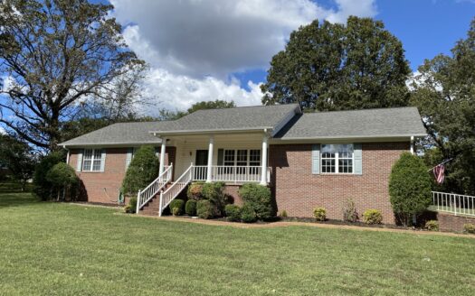 3 Bedroom Home In Town For Sale In Tn, Great Neighborhood