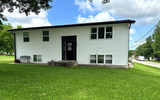 Charming 4 Bed, 2 Bath Home on 1 Acre Corner Lot in Cameron, MO!