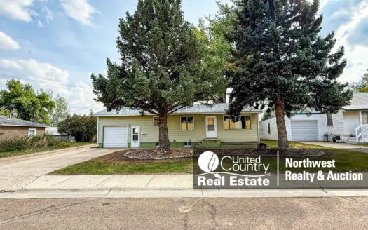 Two Homes on One Parcel – Primary Residence + Secondary Residence