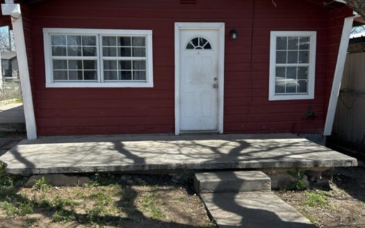 3 bed 2 bath home in Sonora Texas For Sale!