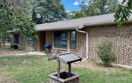 Investor Special – Brick Home on Large Corner Lot in Early, Texas