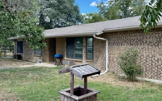 Investor Special – Brick Home on Large Corner Lot in Early, Texas