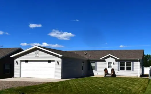 One-Level Living Near the Golf Course