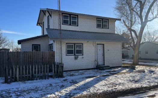 Small town home with hobby shop