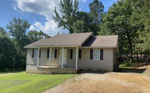3 Bedroom Home In Town For Sale In Tn, Nice Neighborhood